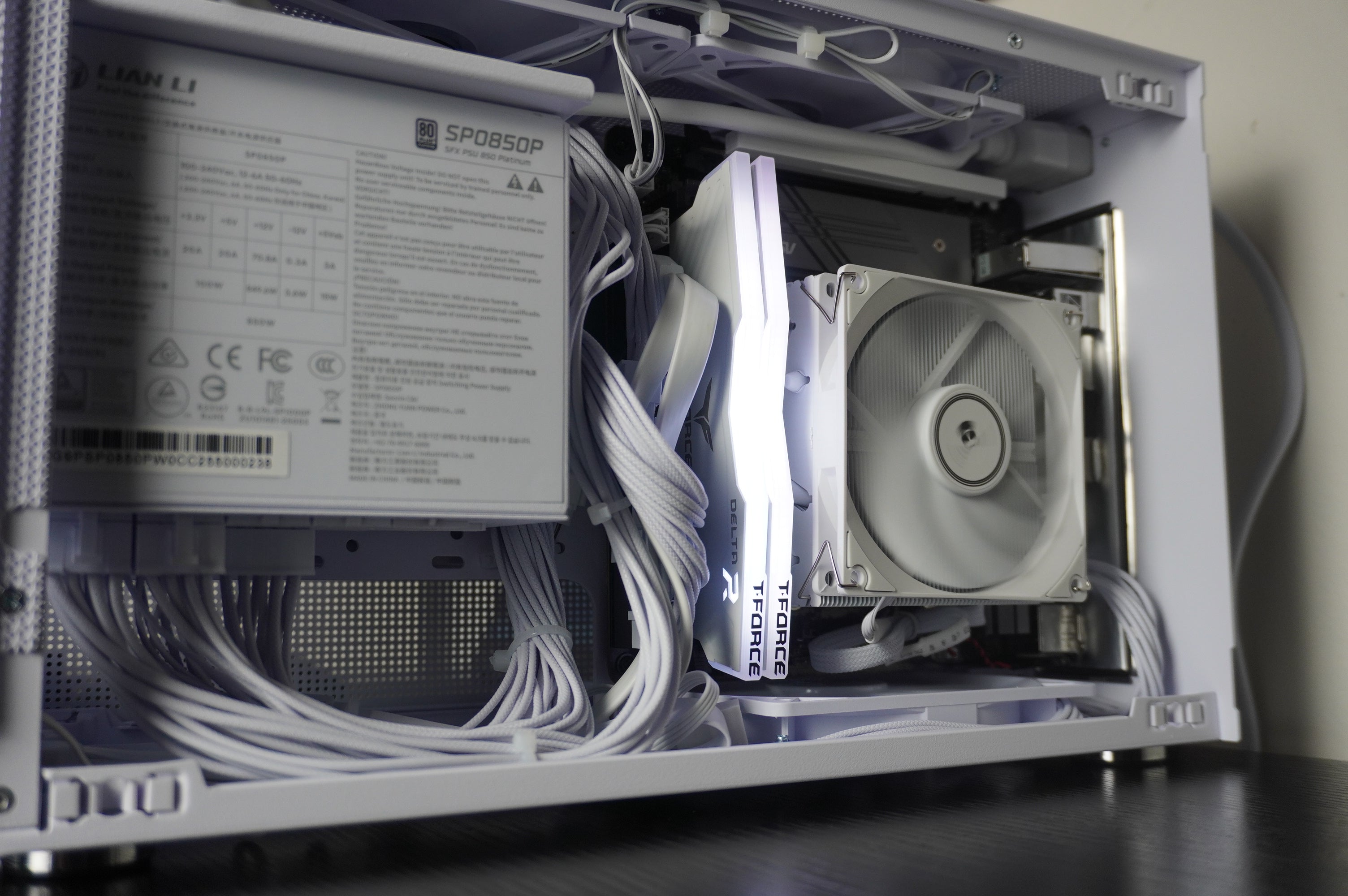 White Mini-ITX Gaming PC | RTX 4060 8GB, 1TB SSD, Ryzen 5 5500, 16GB DDR4-3200